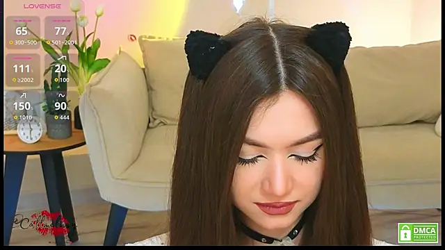 oliviaah  online show from April 7, 3:25 pm