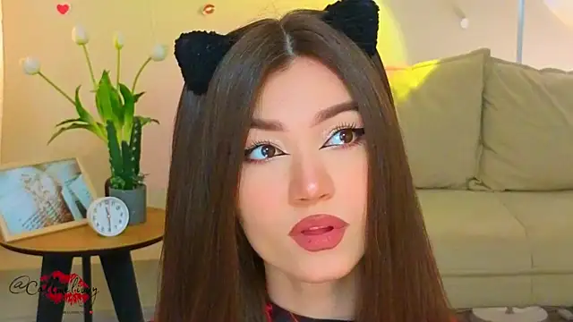 oliviaah  online show from April 2, 3:19 pm