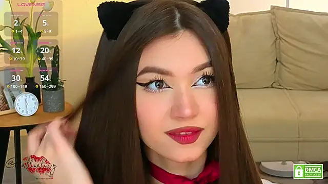 oliviaah  online show from March 21, 3:16 pm