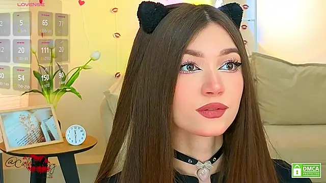 oliviaah  online show from March 14, 3:18 pm