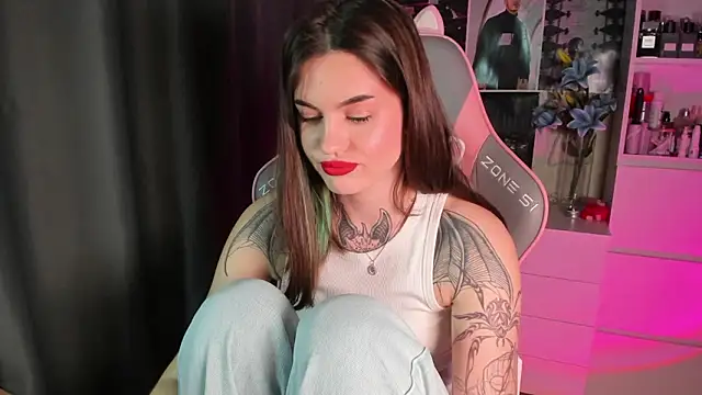 NikkieKitty online show from March 19, 1:44 pm