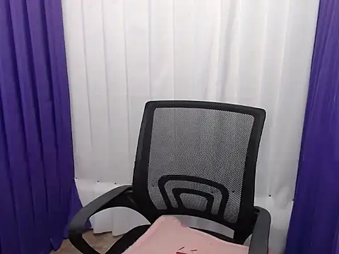 Lovely apple19 online show from March 6, 10:10 am