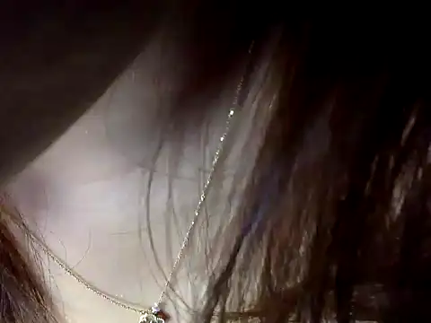 Snapshot of Lovely_apple19 chatting on May 29, 1:06 pm Lovely apple19 online show from May 29, 1:06 pm