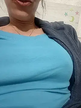 LaNenaWendy online show from April 21, 6:25 pm