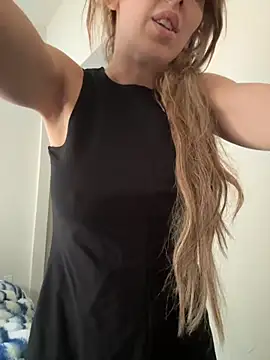 Snapshot of CelestialRuby chatting on October 24, 2:27 pm CelestialRuby online show from October 24, 2:27 pm