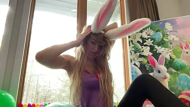 CelestialRuby online show from April 4, 6:03 pm