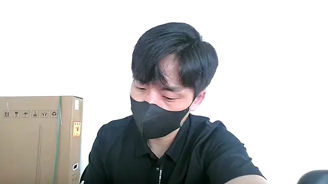 Snapshot of kimze7 chatting on July 1, 2:56 am kimze7 online show from July 1, 2:56 am