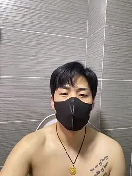 Snapshot of kimze7 chatting on June 5, 8:58 pm kimze7 online show from June 5, 8:58 pm