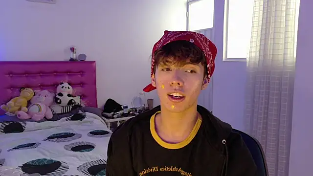 Dani Dancer online show from April 3, 9:10 pm