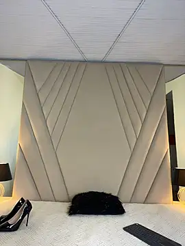 Snapshot of SecretSensuel chatting on June 10, 2:18 pm SecretSensuel online show from June 10, 2:18 pm