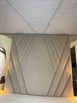 SecretSensuel online show from April 18, 12:29 pm