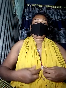 Snapshot of porimoi_505 chatting on December 18, 5:56 am porimoi 505 online show from December 18, 5:56 am