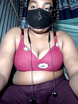 Snapshot of porimoi_505 chatting on February 19, 5:32 pm porimoi 505 online show from February 19, 5:32 pm