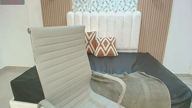 Zalma eva online show from April 16, 9:39 pm