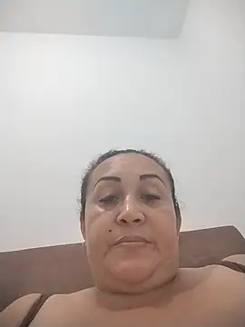 Snapshot of Nini_Love_ chatting on June 15, 5:51 am Nini Love online show from June 15, 5:51 am