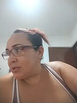 Nini Love  online show from March 27, 8:26 am