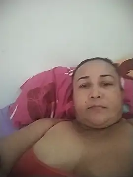 Nini Love  online show from May 24, 2:17 pm