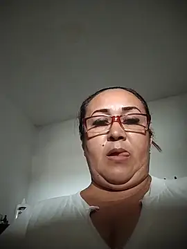 Nini Love  online show from April 6, 11:50 pm