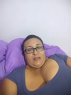 Snapshot of Nini_Love_ chatting on July 11, 4:46 am Nini Love online show from July 11, 4:46 am