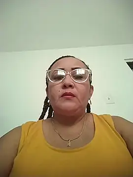 Nini Love  online show from January 15, 2:53 pm