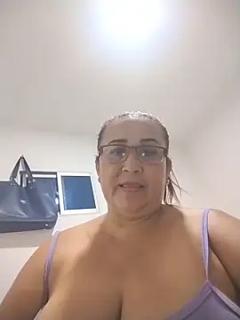 Nini Love  online show from March 26, 8:01 am