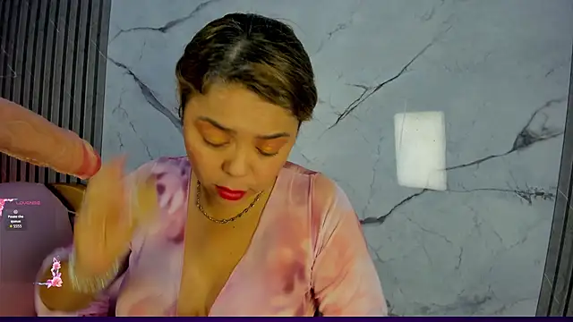 shayra boobs2 online show from July 2, 10:32 am