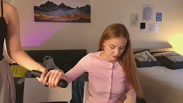 findwayout online show from March 20, 1:12 pm