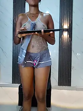 CaramelDesire online show from April 14, 1:32 am