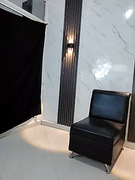 CaramelDesire online show from April 13, 1:20 am