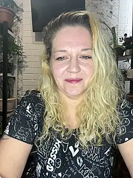 JenniferCarmen online show from March 26, 3:38 am