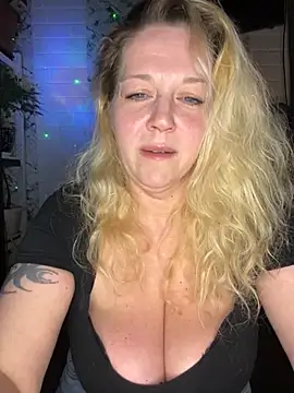 JenniferCarmen online show from May 12, 3:40 pm