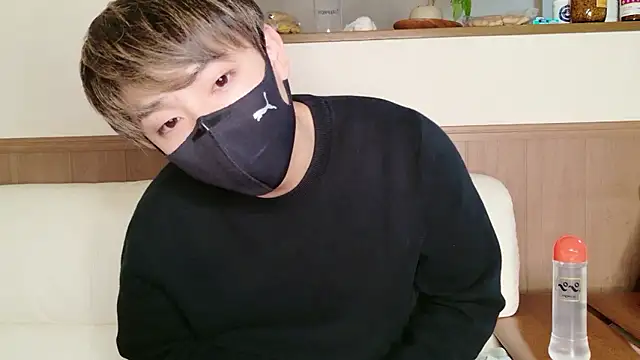 Snapshot of -kou-- chatting on December 21, 12:18 pm -kou-- online show from December 21, 12:18 pm