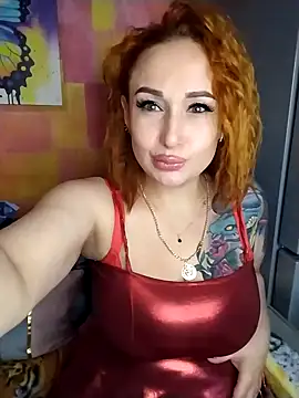 Snapshot of Very_sly_fox chatting on April 23, 5:36 pm Very sly fox online show from April 23, 5:36 pm