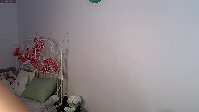 springloveee online show from January 11, 5:53 pm