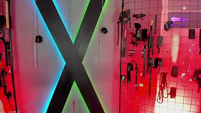 Snapshot of MissScarlet_Ela_bdsm chatting on January 8, 3:56 am MissScarlet Ela bdsm online show from January 8, 3:56 am