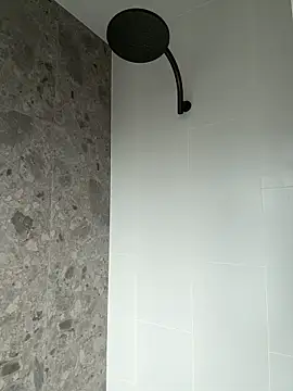 lexi242 online show from December 16, 8:35 pm