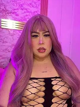 Mia Carters online show from April 4, 11:55 pm