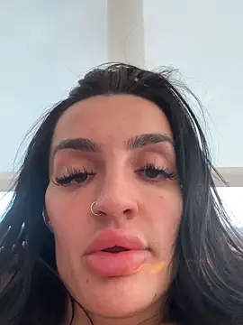 Lexiiskyyxo online show from April 18, 1:24 pm