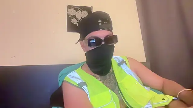 Snapshot of angelblanco chatting on May 19, 8:54 am angelblanco online show from May 19, 8:54 am