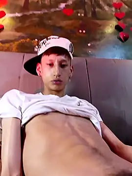 Snapshot of Disey888 chatting on February 20, 6:19 am Disey888 online show from February 20, 6:19 am