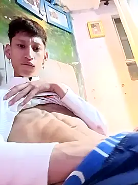 Snapshot of Disey888 chatting on December 14, 10:21 am Disey888 online show from December 14, 10:21 am