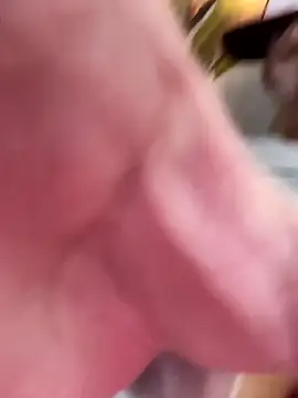 Snapshot of Disey888 chatting on December 19, 11:34 am Disey888 online show from December 19, 11:34 am