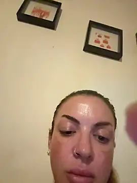 Snapshot of Carlafeet chatting on June 24, 7:18 am Carlafeet online show from June 24, 7:18 am