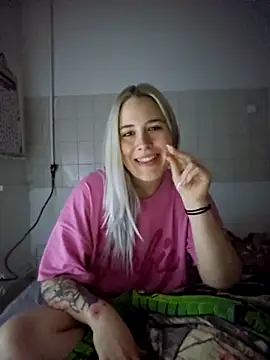 ChristinaWheeled11 online show from March 29, 1:13 pm