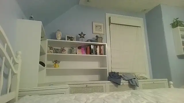 Snapshot of BeefyNcloudy chatting on March 4, 3:14 am BeefyNcloudy online show from March 4, 3:14 am