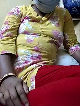 Snapshot of Cute-couple-2 chatting on December 18, 2:10 pm Cute-couple-2 online show from December 18, 2:10 pm