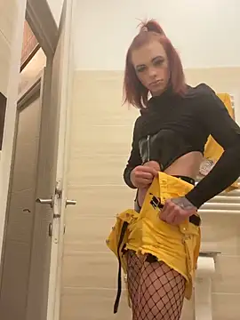 Bellaa25 online show from June 8, 8:31 pm