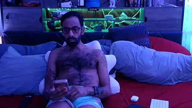 LilBrownPKB online show from December 21, 1:35 pm