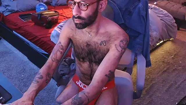 LilBrownPKB online show from December 19, 8:38 am