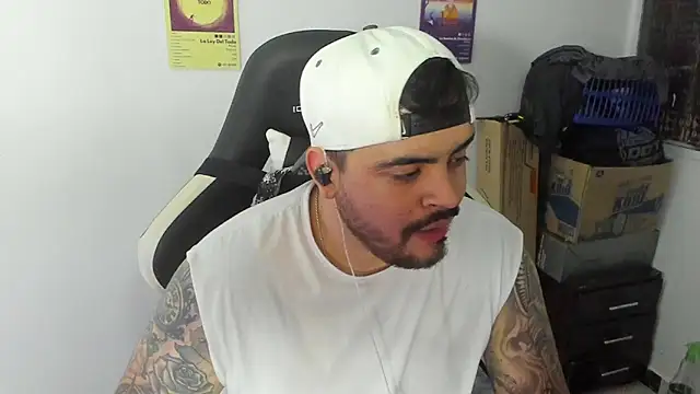 Kmilo 23 online show from January 18, 2:26 am